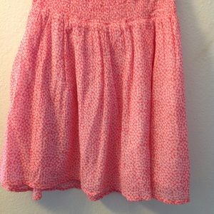 Skirt. Coral & white. Excellent condition.